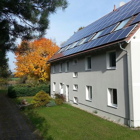 Ferienwohnungen Im Kunst.Haus Am See Doberlug-Kirchhain Exterior foto