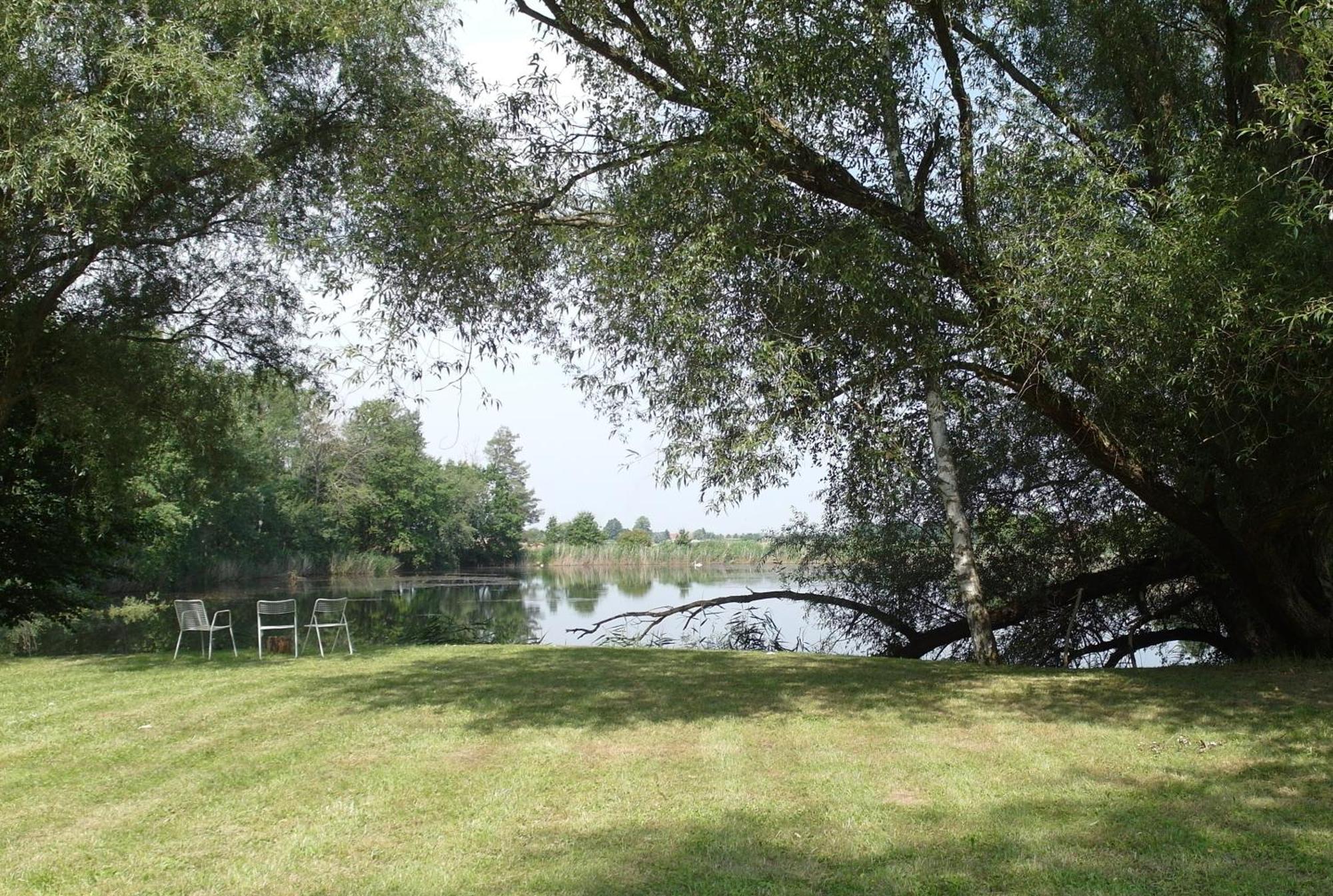 Ferienwohnungen Im Kunst.Haus Am See Doberlug-Kirchhain Exterior foto